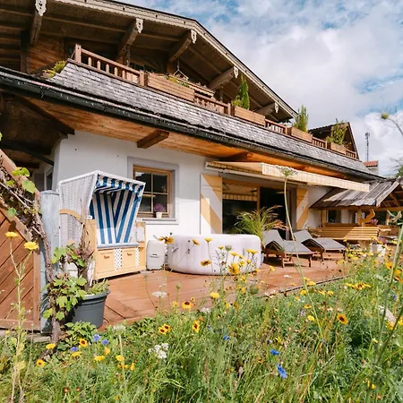 Traumchalet Mit Sauna In Kirchberg Im Skigebiet Kitzbuehel Apartmán Kirchberg in Tirol
